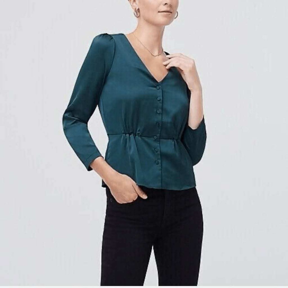 J.Crew Blouse Women 10 Green Satin V-Neck Cinched Waist‎ Button Front Top